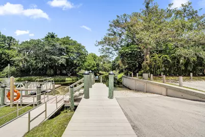811 NW 43rd Avenue, Coconut Creek, FL 33066 - Photo 27