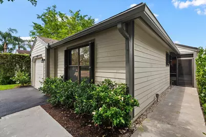 13371 Bedford Mews Court, Wellington, FL 33414 - Photo 3