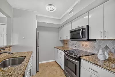 135 Yacht Club Way #204, Hypoluxo, FL 33462 - Photo 17