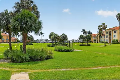 135 Yacht Club Way #204, Hypoluxo, FL 33462 - Photo 5