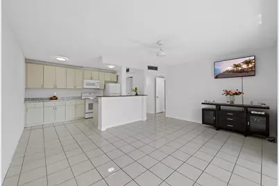 5190 E Sabal Palm Boulevard #209, Tamarac, FL 33319 - Photo 7