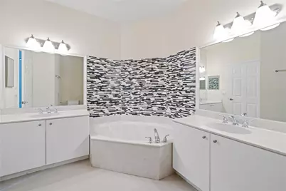 7400 NW 70th Avenue, Parkland, FL 33067 - Photo 15