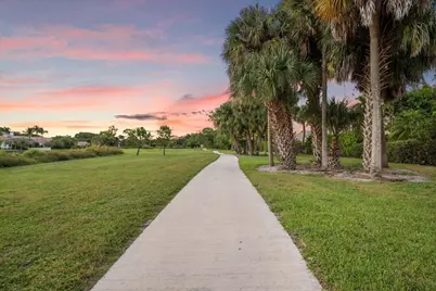 2951 Twin Oaks Way, Wellington, FL 33414 - Photo 25