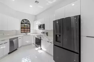 5171 Europa Dr, Boynton Beach, FL 33437 - Photo 9