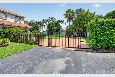 9048 Villa Portofino Circle, Boca Raton, FL 33496 - Photo 57