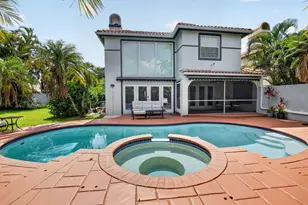 9048 Villa Portofino Cir, Boca Raton, FL 33496 - Photo 35