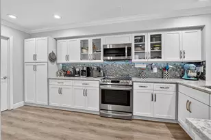 9048 Villa Portofino Cir, Boca Raton, FL 33496 - Photo 17