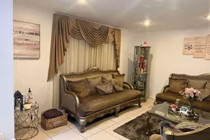 10267 Greenhouse Rd, Pembroke Pines, FL 33026 - Photo 5