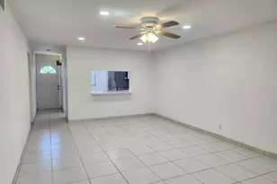 330 NE 26th Ave, Boynton Beach, FL 33435 - Photo 7