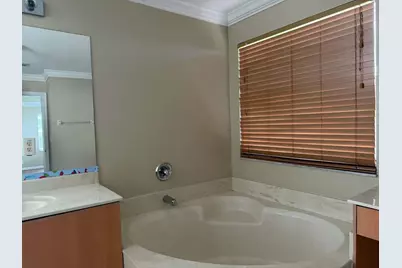 6355 Adriatic Way, West Palm Beach, FL 33413 - Photo 19