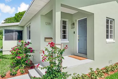 1201 N Palmway, Lake Worth Beach, FL 33460 - Photo 1