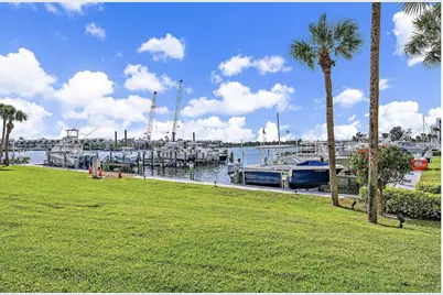 1748 Jupiter Cove Drive #121 A, Jupiter, FL 33469 - Photo 5