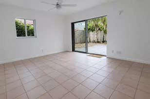 620 NE 19th Ave, Deerfield Beach, FL 33441 - Photo 5