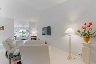 5487 Crystal Anne Drive, West Palm Beach, FL 33417 - Photo 9