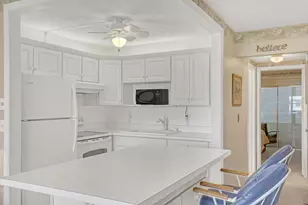 680 Horizon W, Boynton Beach, FL 33435 - Photo 11