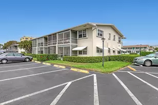 680 Horizon W, Boynton Beach, FL 33435 - Photo 25
