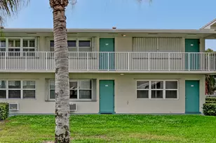 680 Horizon W, Boynton Beach, FL 33435 - Photo 5