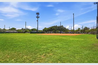 905 NE 28th Street #206, Wilton Manors, FL 33334 - Photo 37