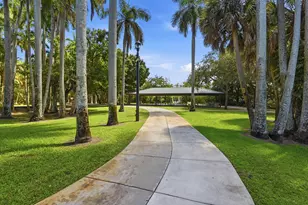 905 NE 28th St, Wilton Manors, FL 33334 - Photo 47