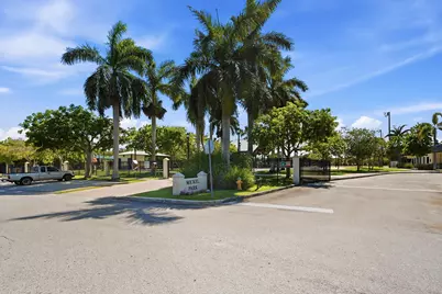 905 NE 28th Street #206, Wilton Manors, FL 33334 - Photo 41
