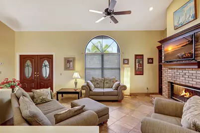 137 Queens Road, Fort Pierce, FL 34949 - Photo 7