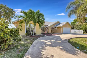 137 Queens Rd, Fort Pierce, FL 34949 - Photo 1