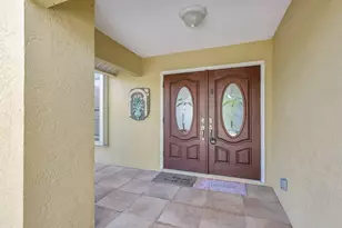 137 Queens Rd, Fort Pierce, FL 34949 - Photo 5