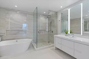 220 SE Mizner Blvd, Boca Raton, FL 33432 - Photo 17