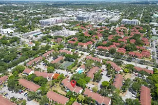 308 City View Dr, Fort Lauderdale, FL 33311 - Photo 45