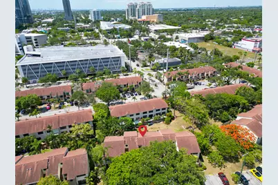 308 City View Drive, Fort Lauderdale, FL 33311 - Photo 35