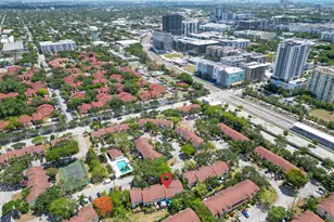 308 City View Dr, Fort Lauderdale, FL 33311 - Photo 45