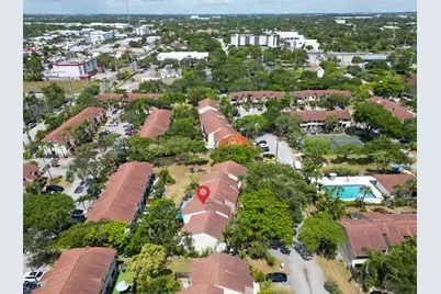 308 City View Drive, Fort Lauderdale, FL 33311 - Photo 39