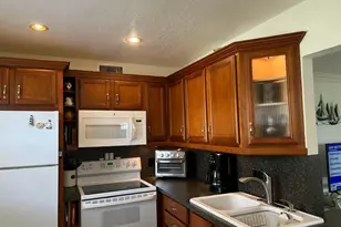 84 Saxony B, Delray Beach, FL 33446 - Photo 5