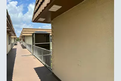 84 Saxony B, Delray Beach, FL 33446 - Photo 23