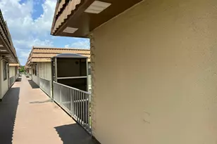 84 Saxony B, Delray Beach, FL 33446 - Photo 23