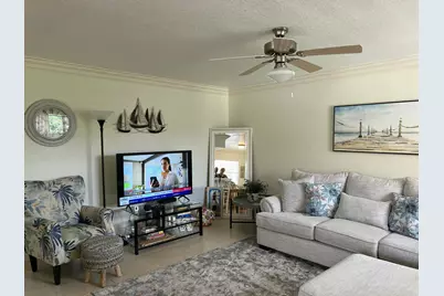 84 Saxony B, Delray Beach, FL 33446 - Photo 3
