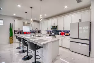 13435 SW Vermillion Cir, Port Saint Lucie, FL 34987 - Photo 11