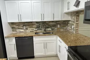 140 Lake Nancy Ln, West Palm Beach, FL 33411 - Photo 5