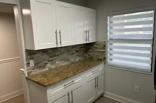 140 Lake Nancy Ln, West Palm Beach, FL 33411 - Photo 7