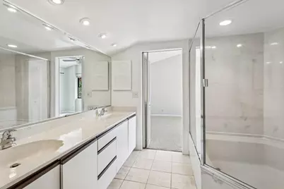 24 Uno Lago Drive, Juno Beach, FL 33408 - Photo 11