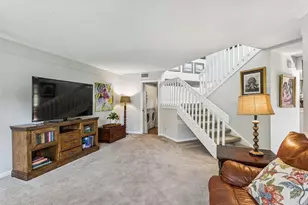 24 Uno Lago Dr, Juno Beach, FL 33408 - Photo 3