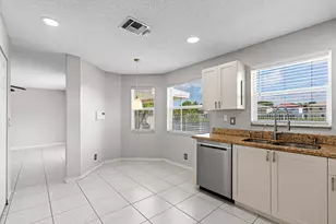3961 Crescent Creek Pl, Coconut Creek, FL 33073 - Photo 13