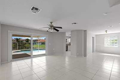 3961 Crescent Creek Place, Coconut Creek, FL 33073 - Photo 7