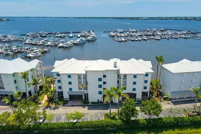 715 NW Flagler Avenue #302, Stuart, FL 34994 - Photo 1