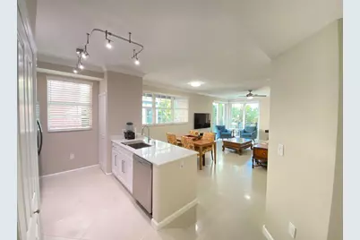 225 NE 1st Street #202, Delray Beach, FL 33444 - Photo 1