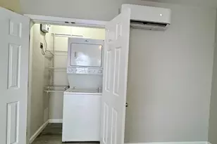935 8th St, Miami Beach, FL 33139 - Photo 11