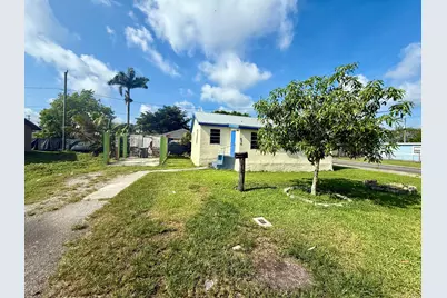 856 SW Ave D, Belle Glade, FL 33430 - Photo 3