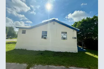 856 SW Ave D, Belle Glade, FL 33430 - Photo 21