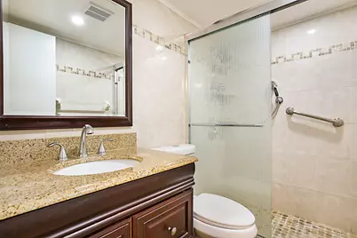 1023 Ellesmere B, Deerfield Beach, FL 33442 - Photo 13