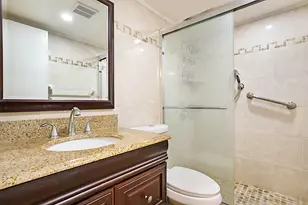 1023 Ellesmere B, Deerfield Beach, FL 33442 - Photo 13